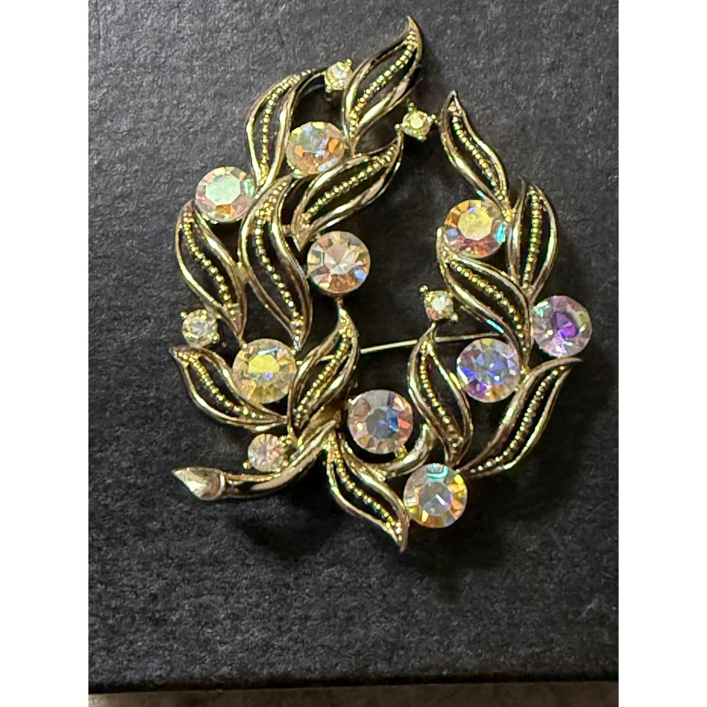 Sparkling coro Leaf Brooch Aurora Borealis Rhinestone Pin Gold Tone Vintage‎
